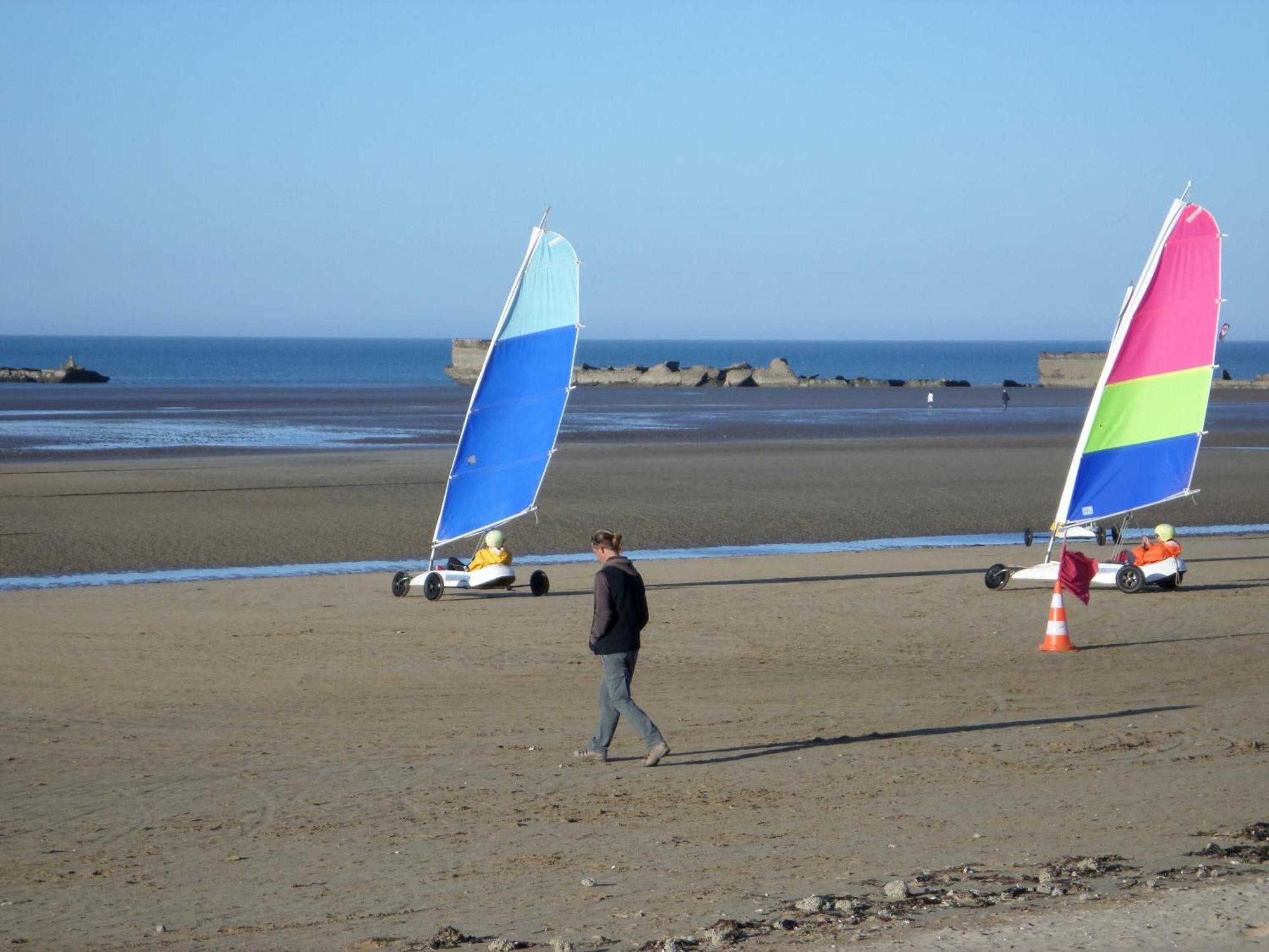 Gites " Arromanches" Ou "Bord De Mer Pmr" 2 Chambres En Front De Mer A Asnelles , 3Km D'Arromanches, 10Km De Bayeux Εξωτερικό φωτογραφία